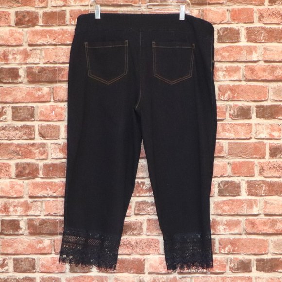 $25/both! Pioneer Woman pull-on denim pant with lace hem and embroidered tunic - Picture 5 of 9